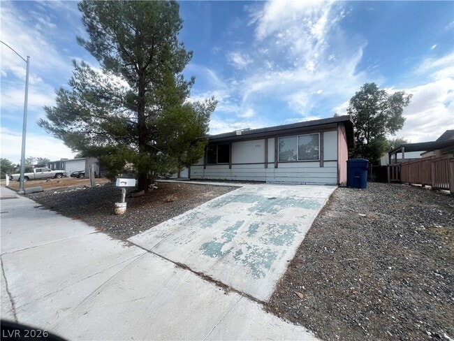 Building Photo - 6311 Newville Ave