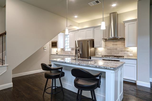Foto principal - 3853 Wellesley Ave