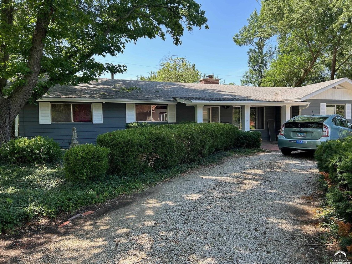Primary Photo - 2315 Orchard Ln