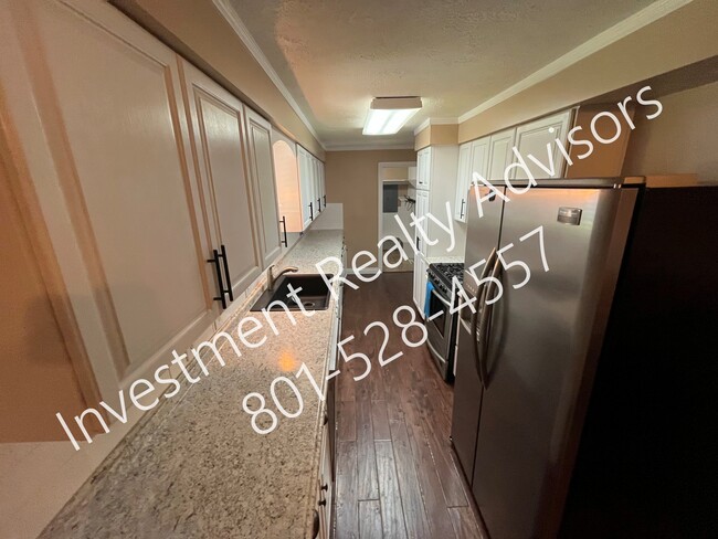 Foto del edificio - 2096 N 4500 W