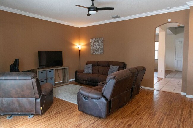 Building Photo - 13092 Haverhill Dr