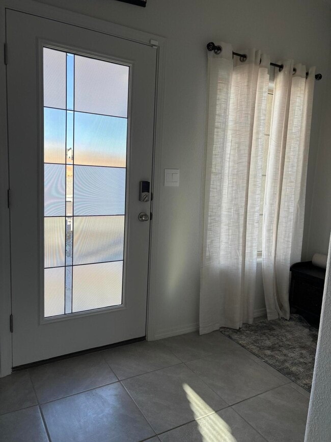 Foto del edificio - 2444 Talisker St NE