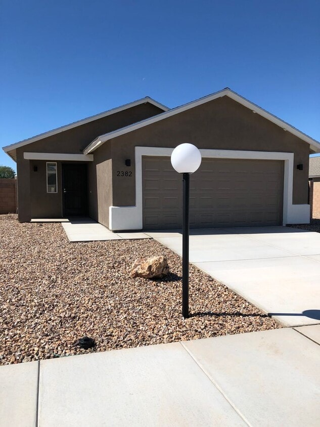 Photo - 2382 S Clovis Place-