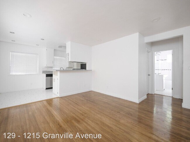 Building Photo - 1215 Granville Ave