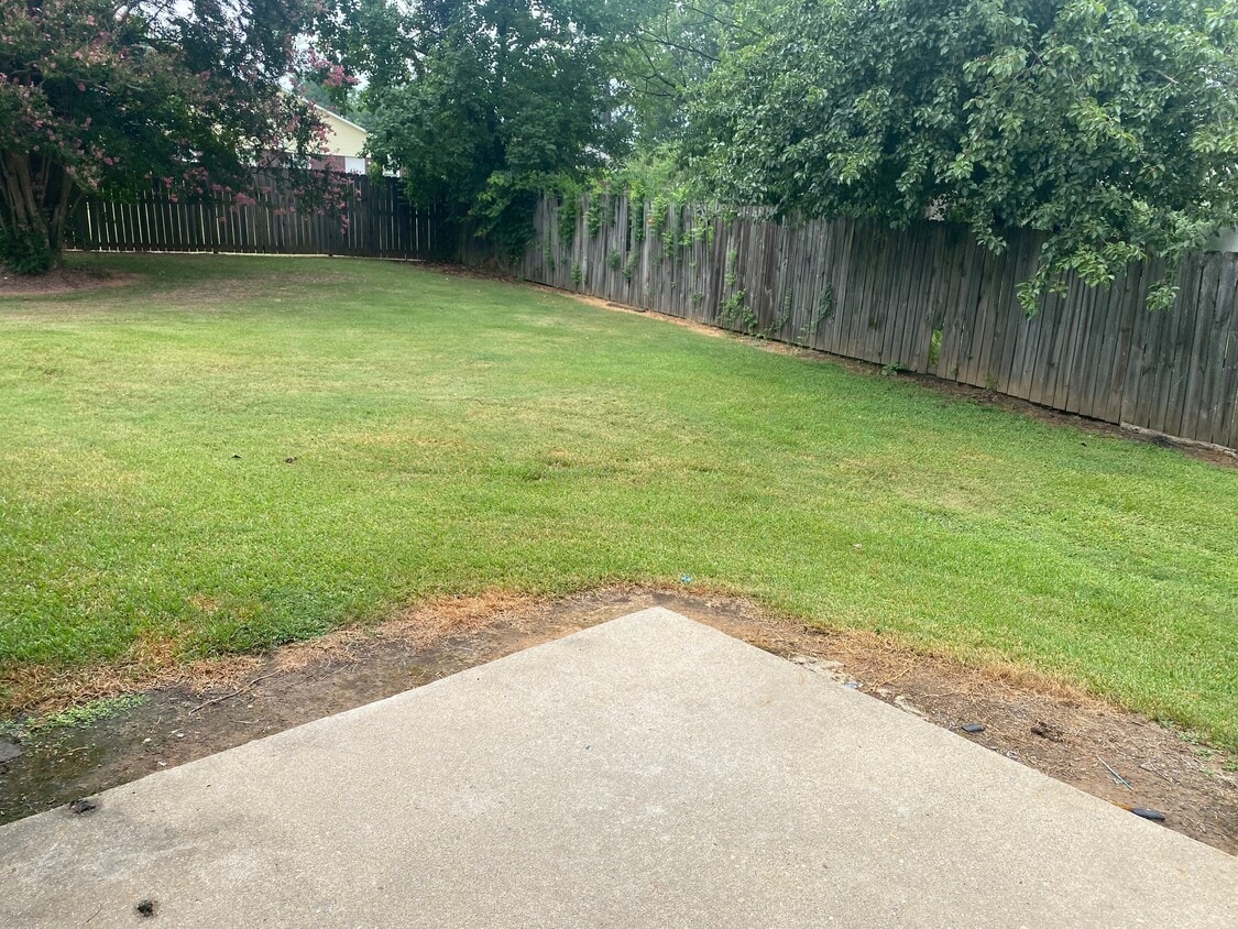 Building Photo - 3410 Parish Cir