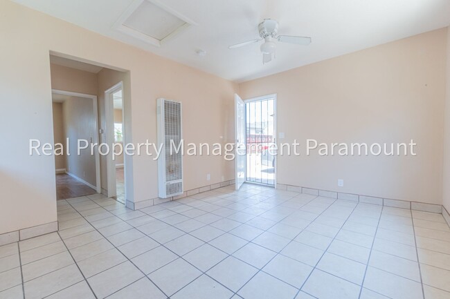 Foto del edificio - 1134 E 103rd Pl