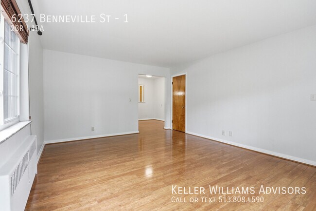 Foto del edificio - 6237 Benneville St