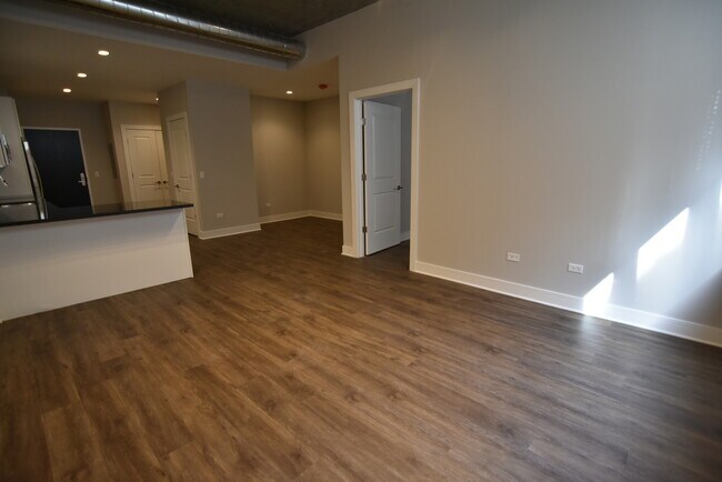 Foto del edificio - 3833 N Broadway