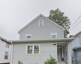 Building Photo - 214 Franklin St