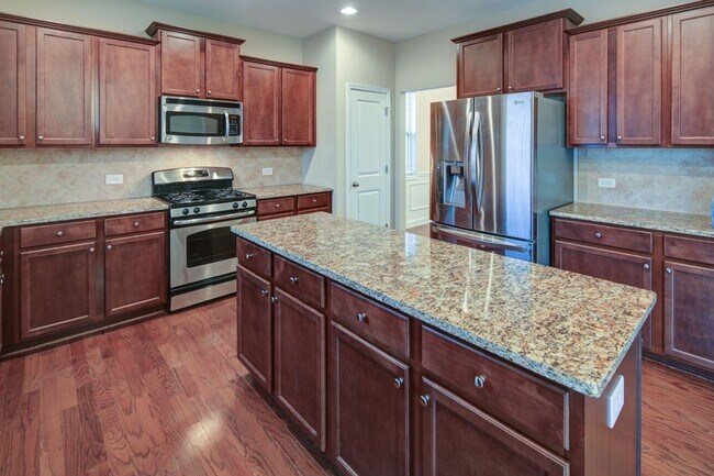 Foto del edificio - Welcome to your dream home in the gated La...