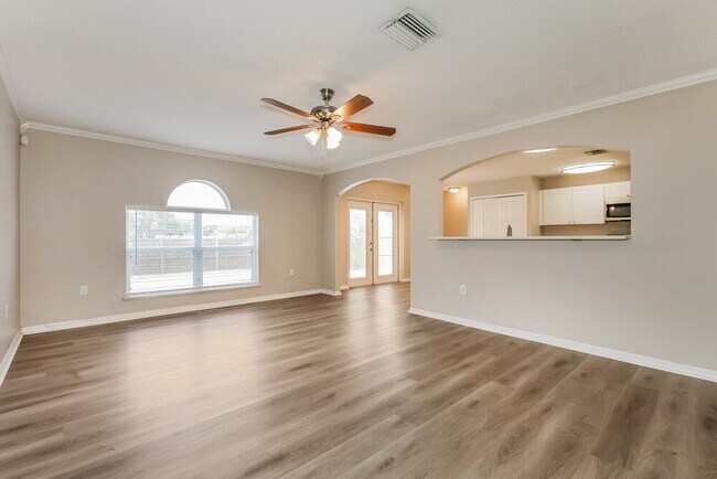 Building Photo - 30200 Double Dr