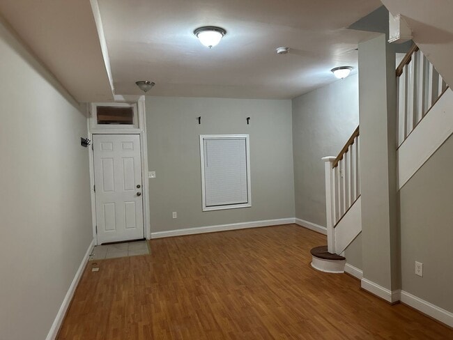 Foto del edificio - Newly Renovated, Spacious Home! W/D! Partially Finished Basement! Central Air! Available Now!