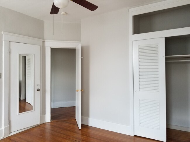 Living Room - 2711 Hanover Ave
