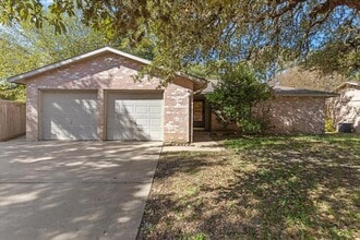 Building Photo - 6300 London Dr