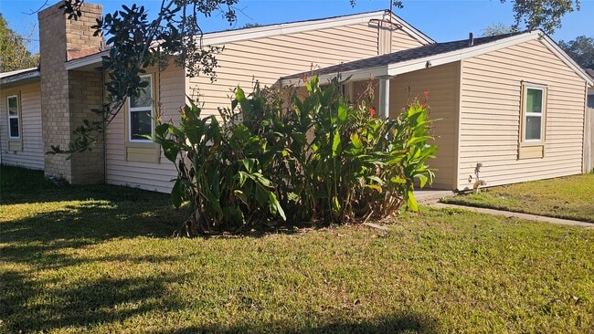 Foto del edificio - 1202 Dyer Ave