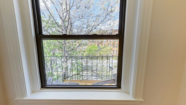 Foto del edificio - 873 Beacon St