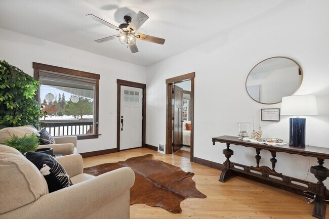 Foto del edificio - Beautiful Air Home Whitefish