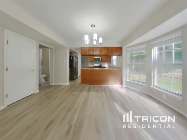 Building Photo - 8609 Undermire Ct