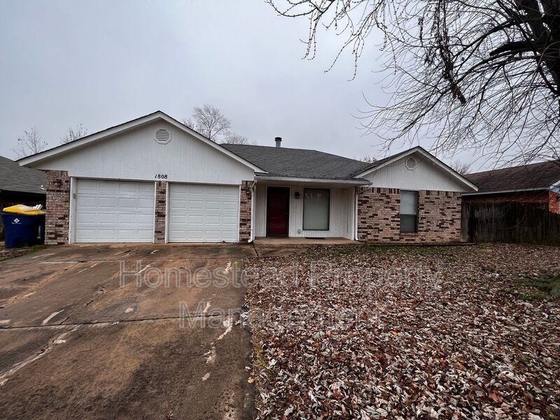 Primary Photo - 1808 Cimarron Trail