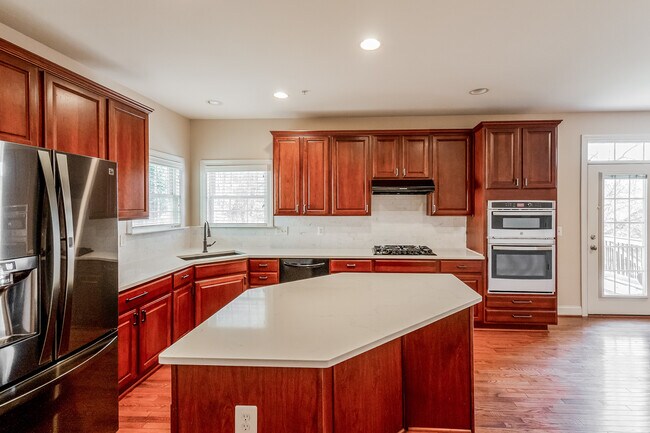 Foto del edificio - 15806 Copper Beech Dr