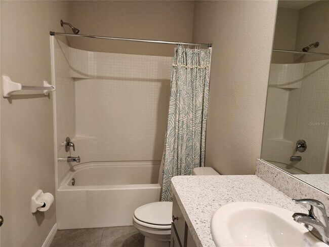 Building Photo - 5447 Dragonfly Dr