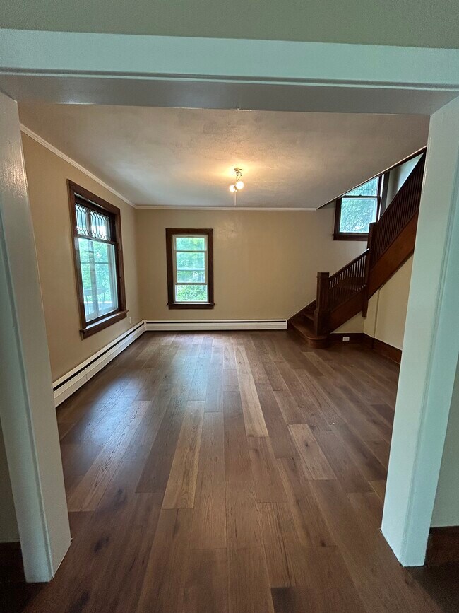 Sala de estar 2 - 1538 Slaterville Rd