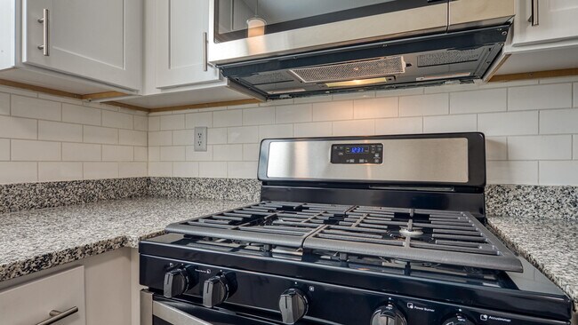 Foto del edificio - Millspring Commons Apartments and Townhomes