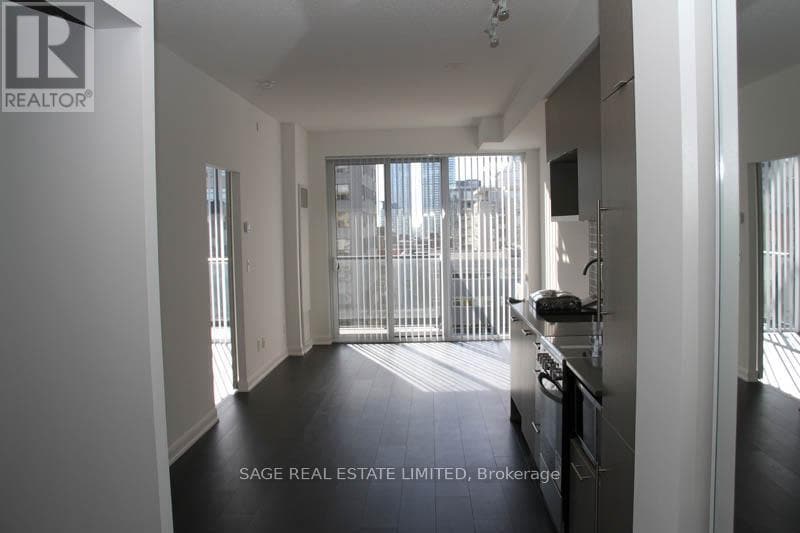 Photo principale - 435 Richmond St W