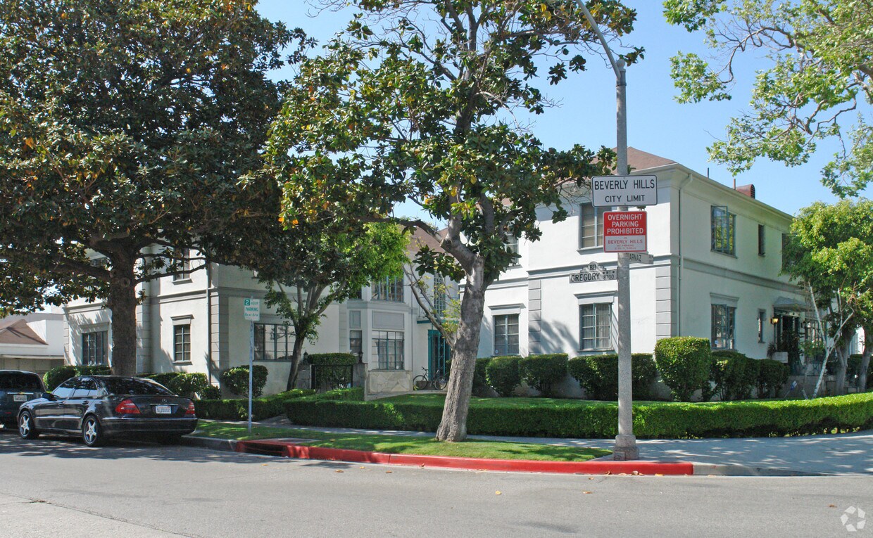 Primary Photo - 225 S Arnaz Dr
