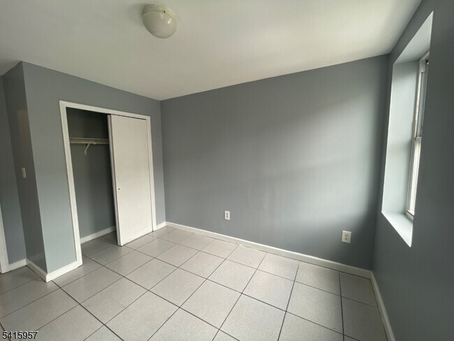 Foto del edificio - 87 1st St