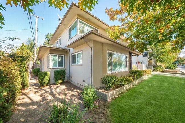 Foto del edificio - 3525 Folsom Blvd
