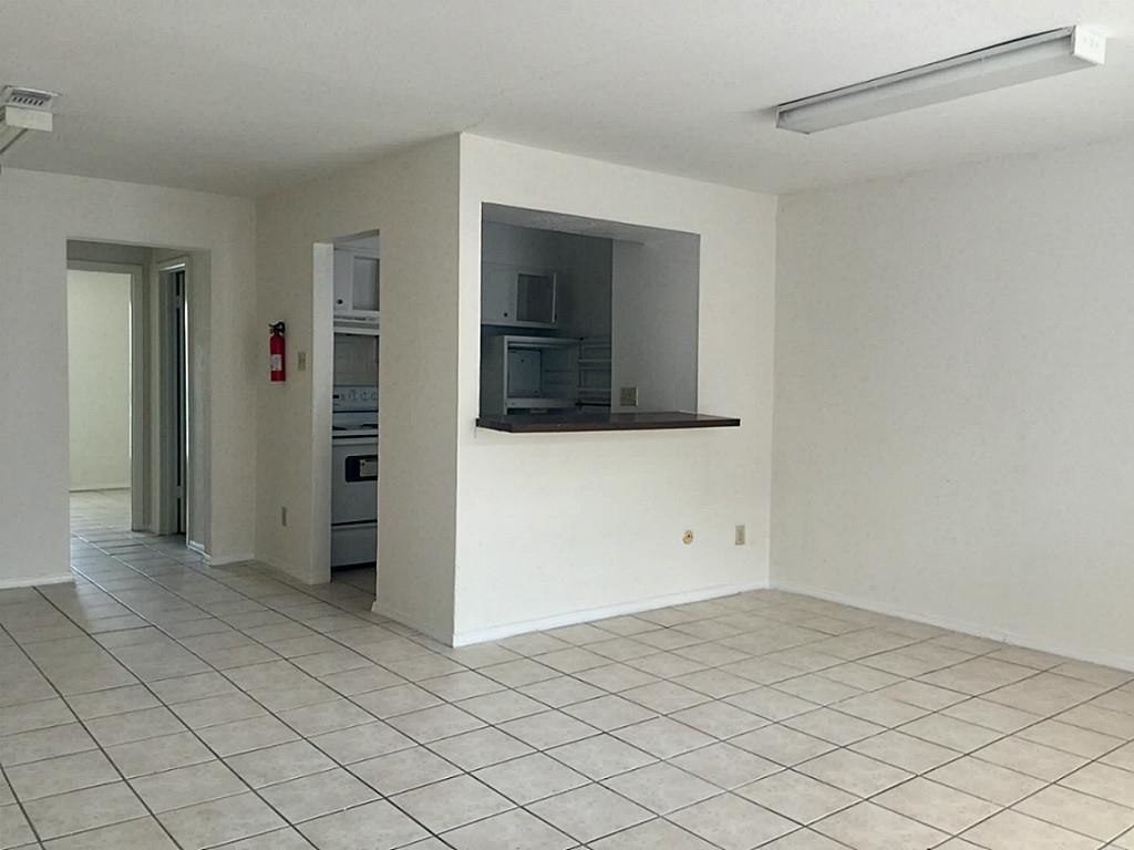 Primary Photo - 9203-9211 Bellaire Blvd