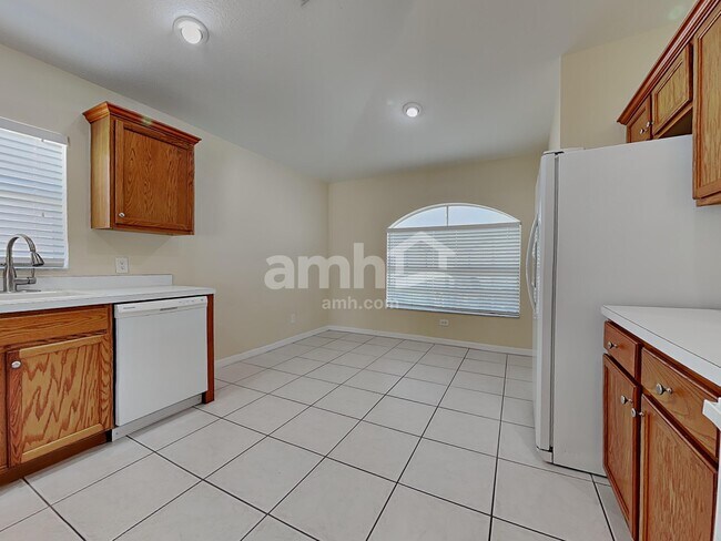Foto del edificio - 3607 Harvest Orchard Dr