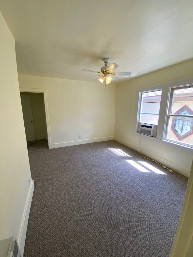 Living room - 107 3rd St