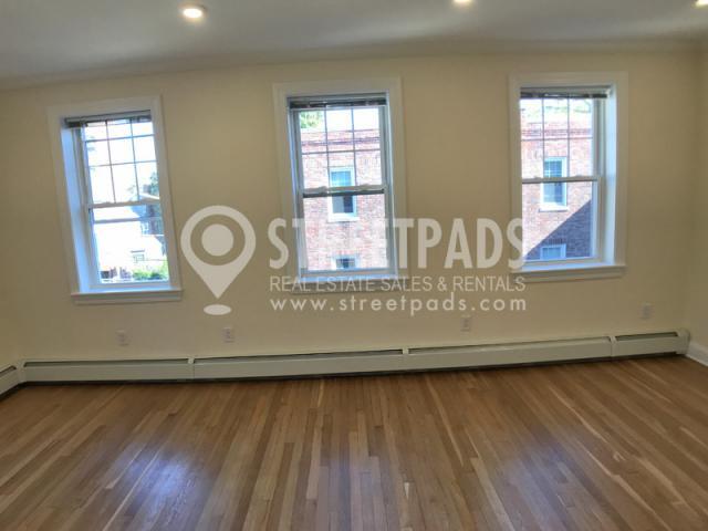 Foto del edificio - 1 bedroom in Brookline MA 02446