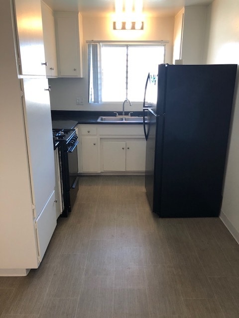 Gas Stove - 2677 Marathon Dr