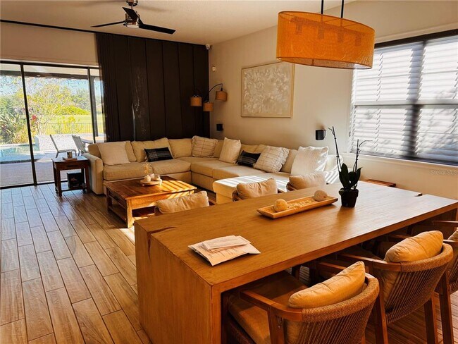 Foto del edificio - 9901 Winnington St