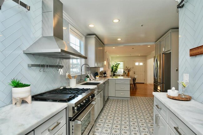 Foto del edificio - 525 9th Ave
