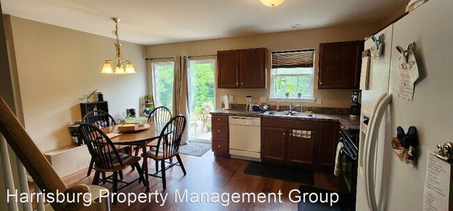 Building Photo - 3 br, 2.5 bath House - 2070 Market St Ext