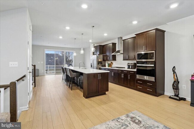 Foto del edificio - 10800 Blanton Wy