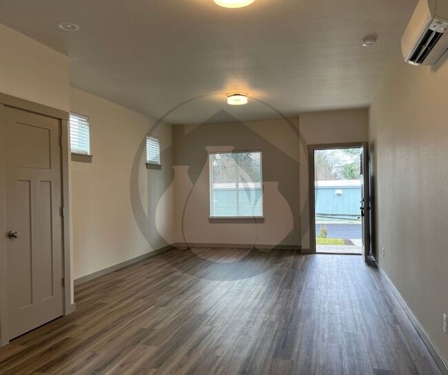 Building Photo - Brand New Build- Ready for Move in $500 Mo...