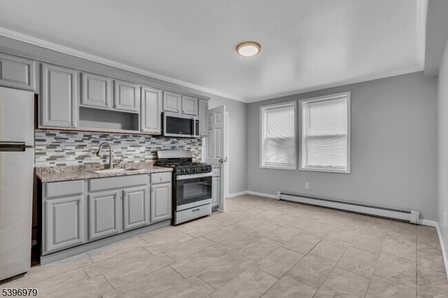 Foto del edificio - 537 Scotland Rd