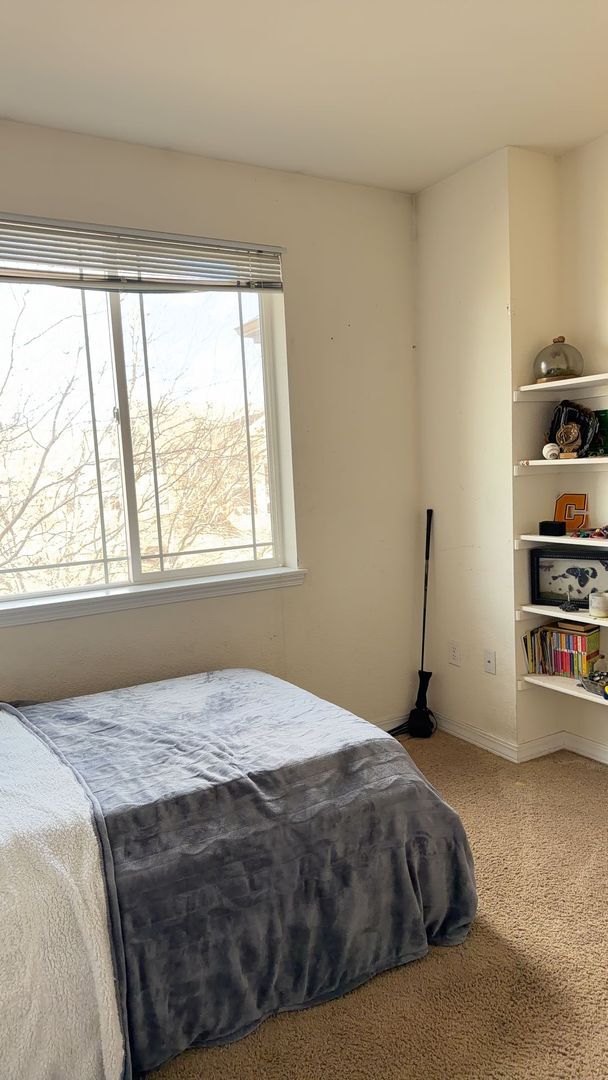 Building Photo - 2133 Krisron Rd