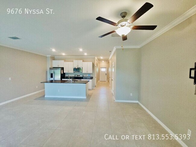 Foto del edificio - 9676 Nyssa St