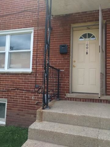 Primary Photo - 1001 W North Ave