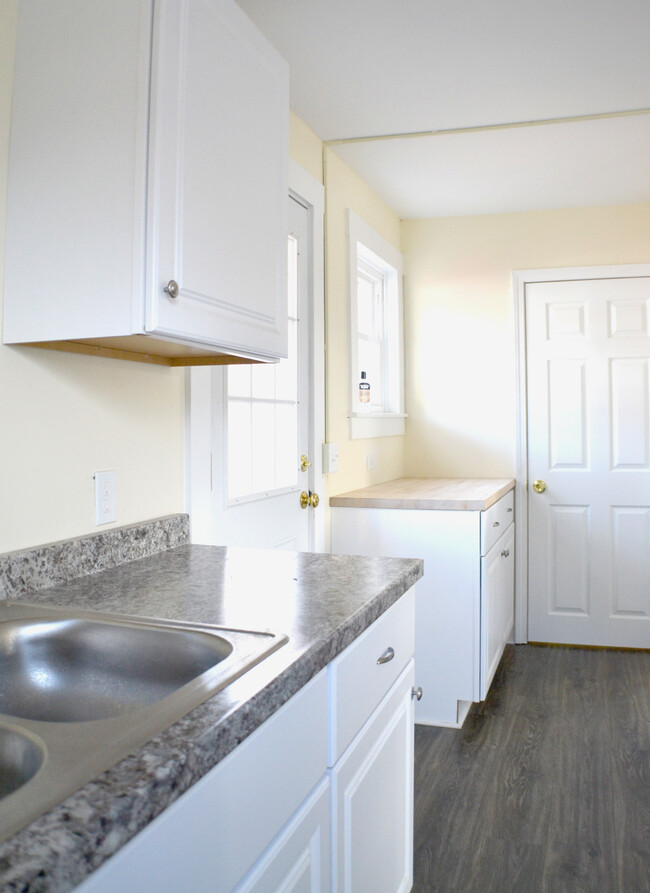 Kitchen - 507 Washington St