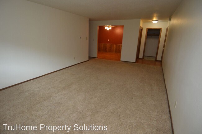 Building Photo - 2 br, 1 bath House - 1711 21st Ave S #107