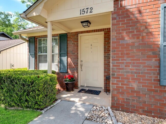 Foto del edificio - 1572 Cinnamon Bear Cir