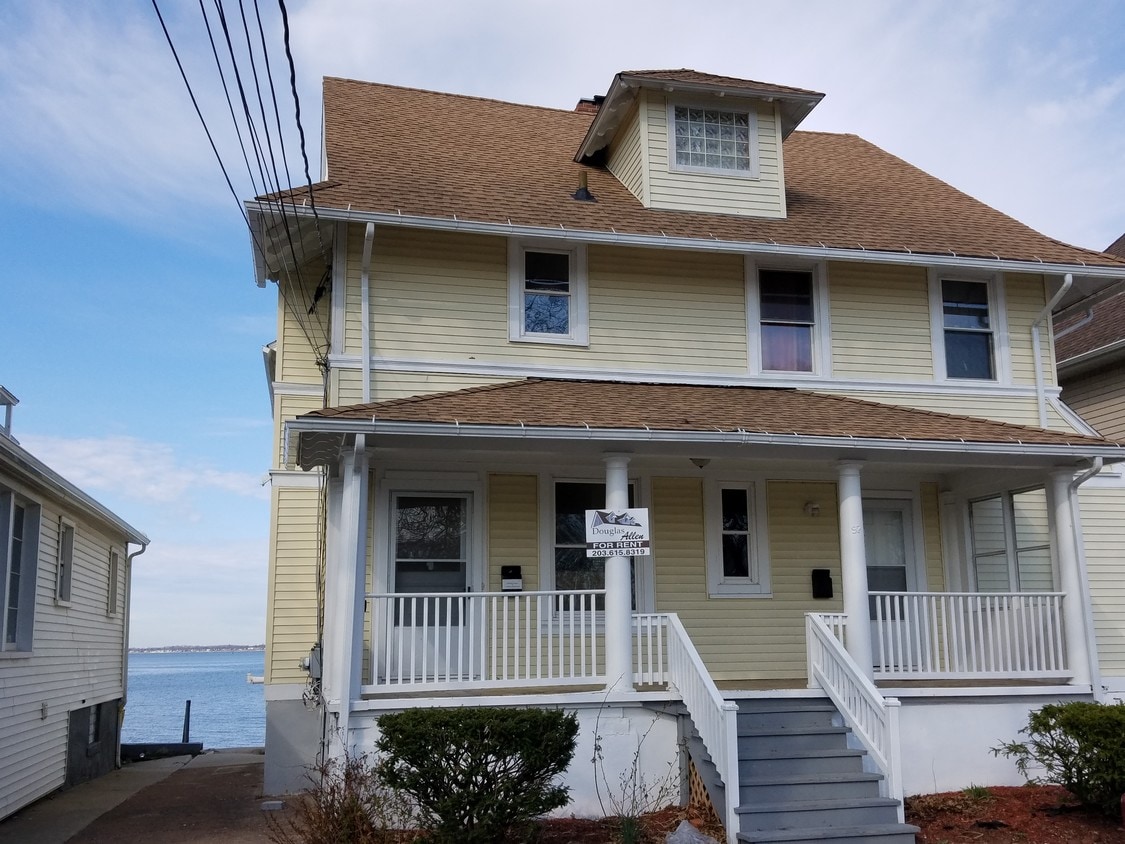 92 Townsend Ave, New Haven, CT 06512 Townhouse for Rent in New Haven