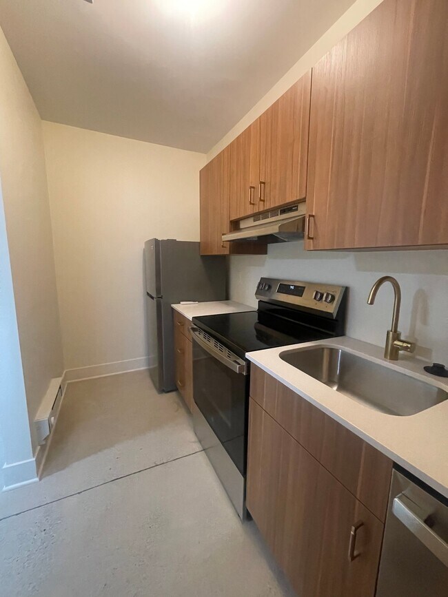Foto del edificio - 6465 Sterling St